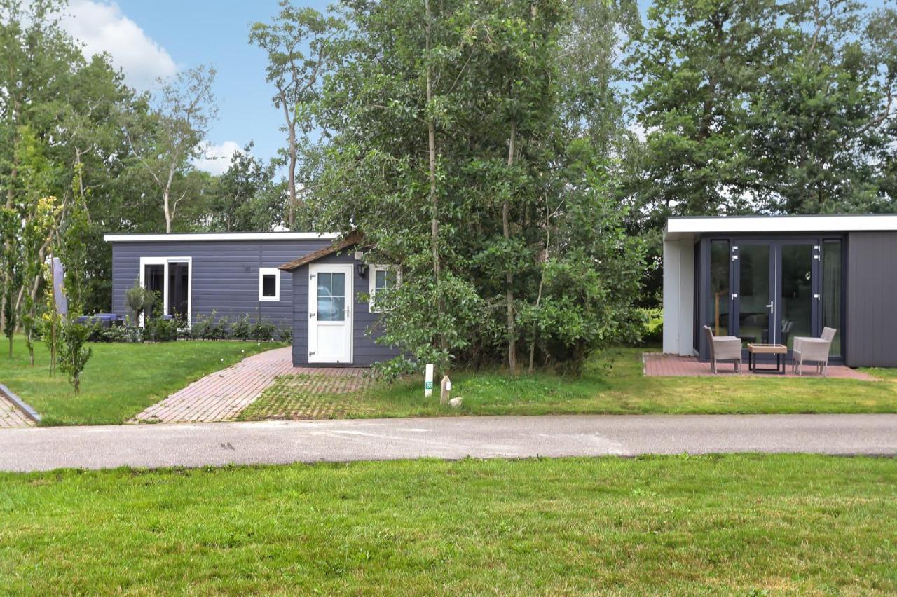 Landelijk Chalet 87 Oosterwolde  Bagian luar foto