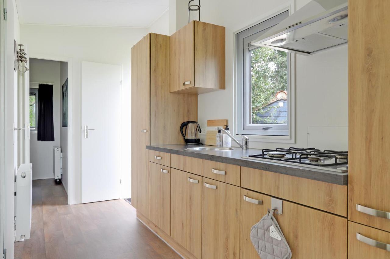 Landelijk Chalet 87 Oosterwolde  Bagian luar foto
