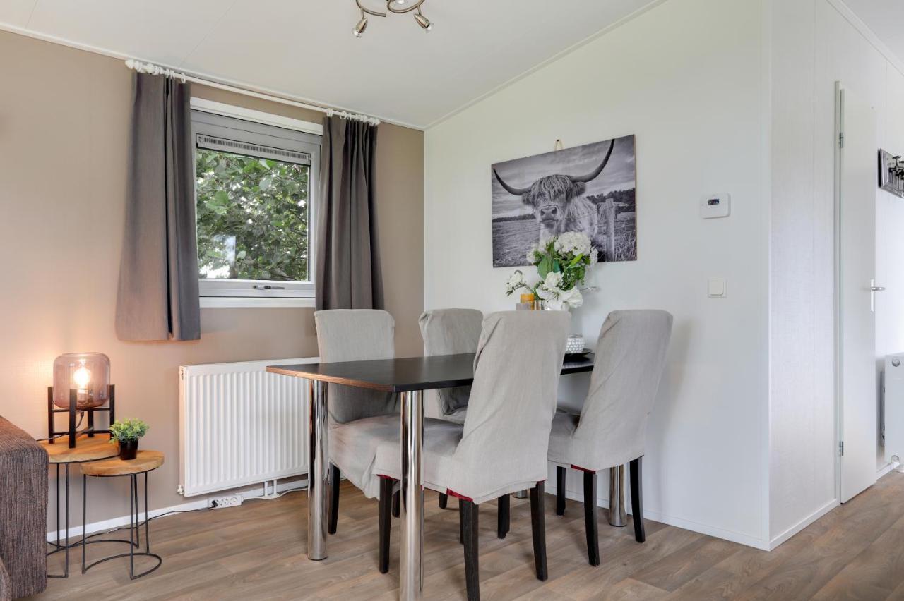 Landelijk Chalet 87 Oosterwolde  Bagian luar foto