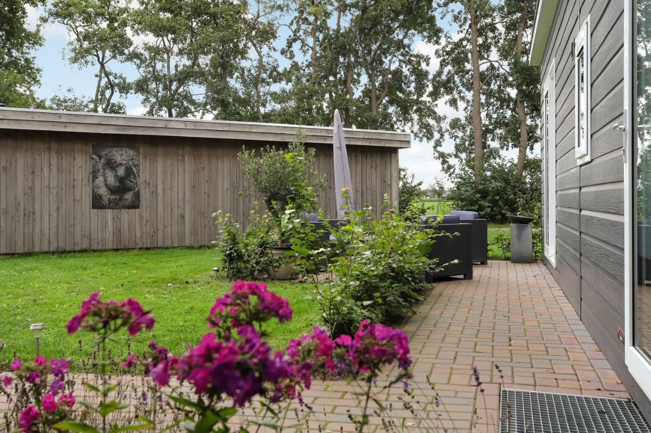 Landelijk Chalet 87 Oosterwolde  Bagian luar foto