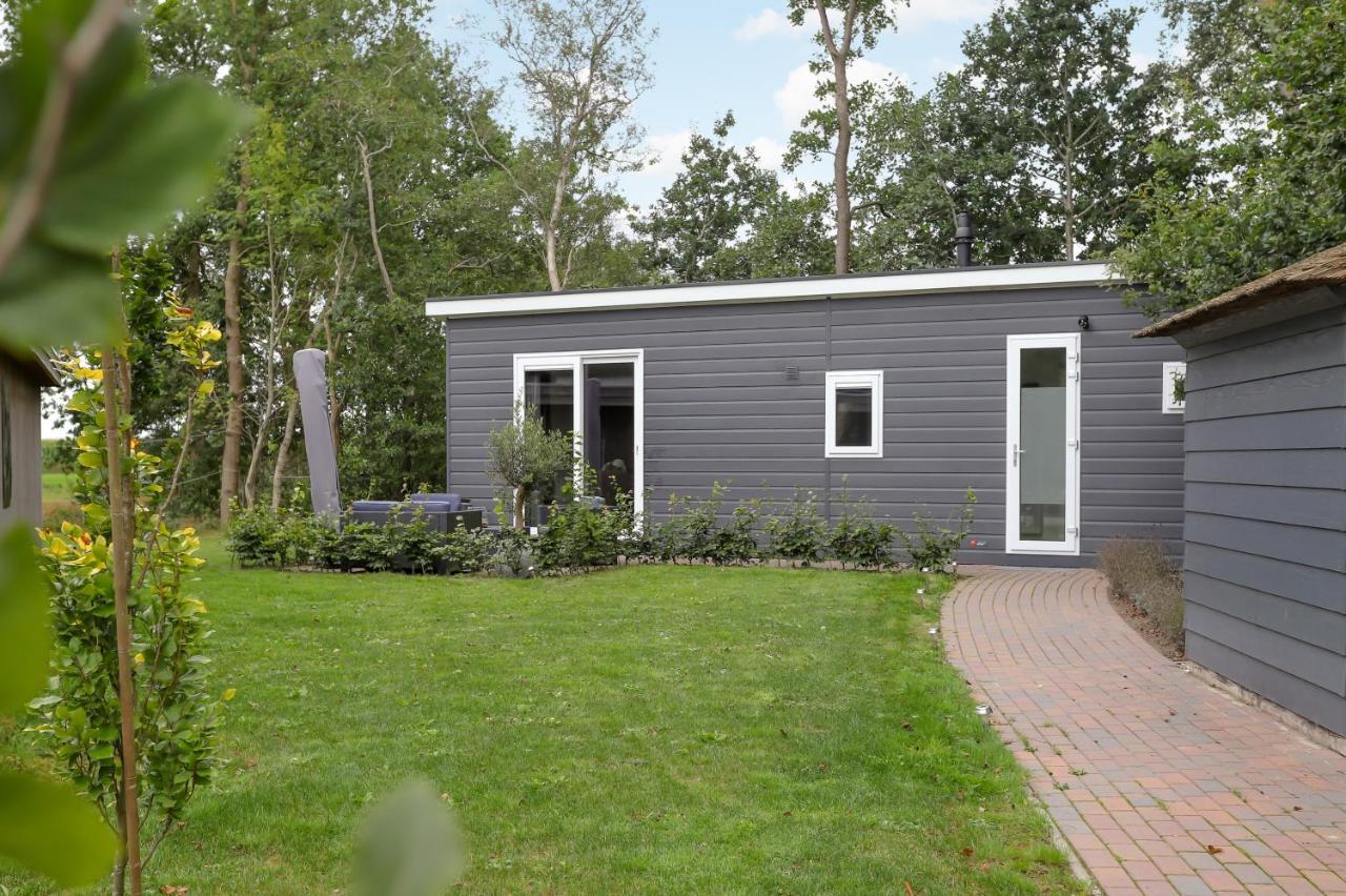 Landelijk Chalet 87 Oosterwolde  Bagian luar foto